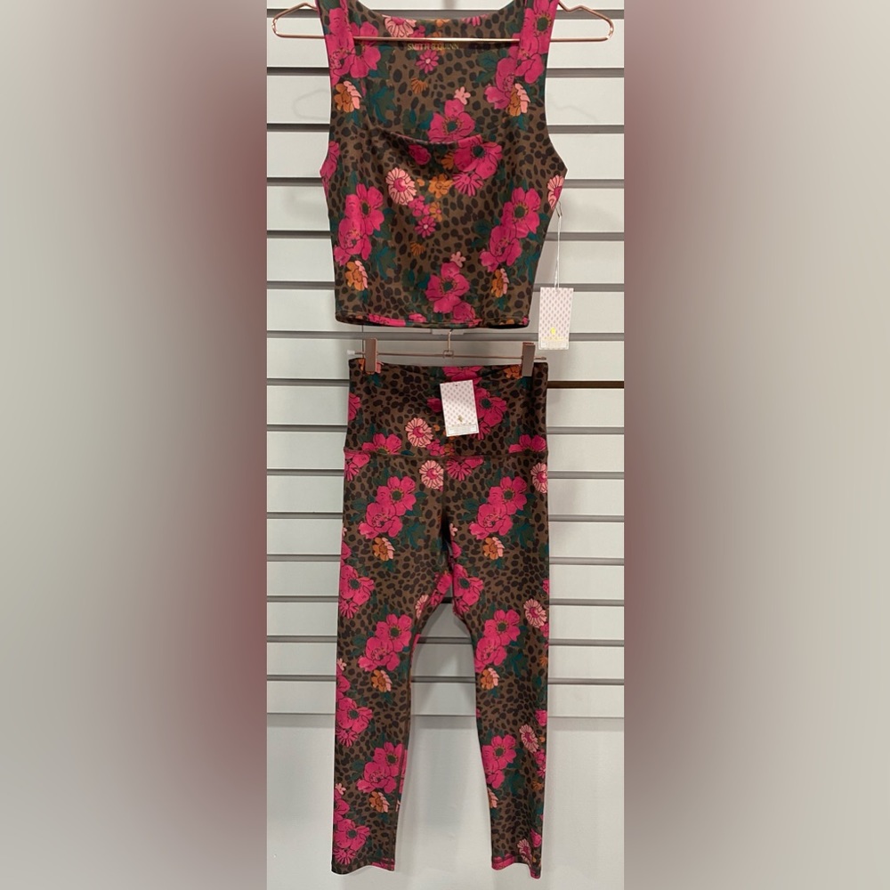 NWT Yoga Top & Pant set -Smith & Quinn Wildflower print